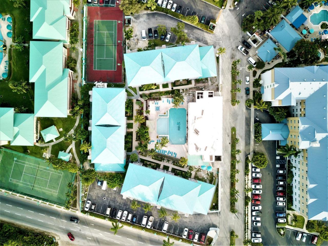 Seven Mile Beach Resort George Town Exteriör bild